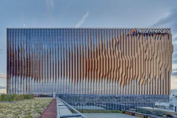 Rooftop bar, al fresco dining, open daily