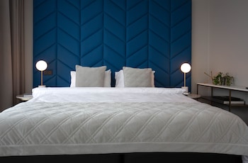 Standard Double or Twin Room | Hypo-allergenic bedding, individually decorated, individually furnished