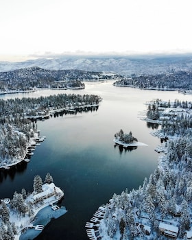 Private beach, beach towels, fishing