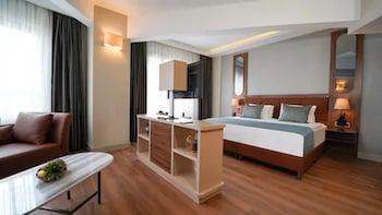 Daily buffet breakfast (EUR 15 per person)