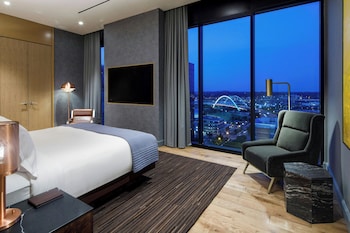 Presidential Suite, 1 King Bed, City View, Corner | Living room | LED TV, iPad, Netflix, streaming services