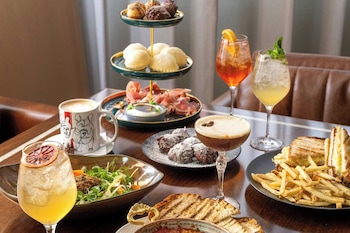 Presidential Suite, 1 King Bed, City View, Corner | Living room | LED TV, iPad, Netflix, streaming services