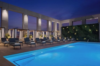 Piscine extérieure, accès possible de 7 h à 20 h, cabanas (supplément)