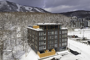 Chambre, 4 chambres, non-fumeur (Yotei Penthouse Residence) | Aire de séjour | Téléviseur à écran plat, planchers chauffants