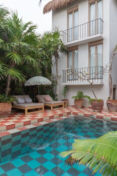 Privatstrand, weißer Sandstrand, Cabañas (kostenlos), Sonnenschirme