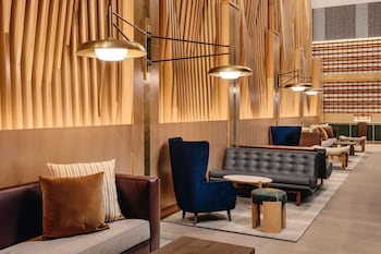 Lunch and dinner served