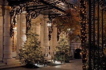 Duplex Terrace Eiffel view suite | Living area | 43-inch flat-screen TV with cable channels, TV, pay movies