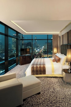 Caroline Astor Suite, 1 King Bed, Golf Course View | 1 bedroom, Frette Italian sheets, premium bedding, down comforters