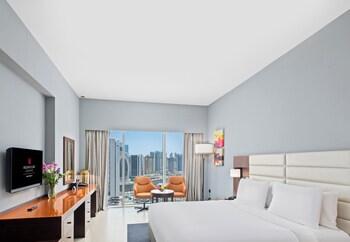 Chambre Prestige, 1 très grand lit (Skyline View) | Minibar, coffre-fort pour ordinateur portable, bureau