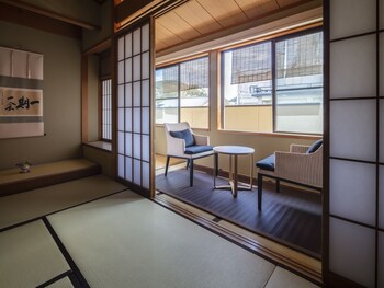Kamar, Bebas Asap Rokok (Japanese Style Room,Top Floor) | Brankas, meja kerja, dan Wi-Fi gratis