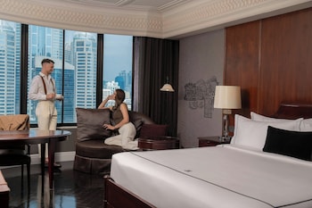 Outdoor pool, open 6:00 AM to 10:00 PM, pool umbrellas, sun loungers