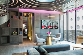 Minibar, in-room safe, desk, laptop workspace