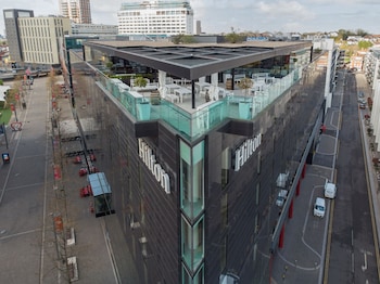 2 개의 레스토랑, 아침 식사, 저녁 식사 제공(영국 요리)