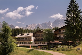 Indoor pool, open 9:00 AM to 8:00 PM, pool loungers