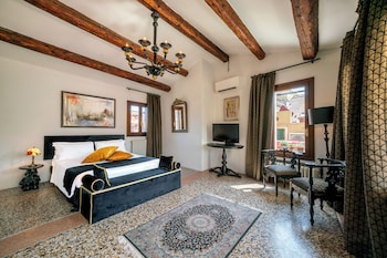 Deluxe Double Room, Ensuite (Mansarda) | View from room