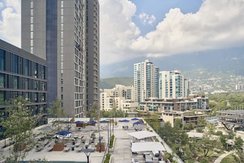 カップル用トリートメントルーム、サウナ、スチームサウナ、ボディ トリートメント、アロマテラピー、ホットストーンマッサージ