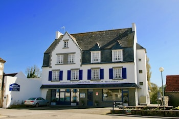 Daily buffet breakfast (EUR 12 per person)