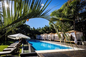 Indoor pool, outdoor pool