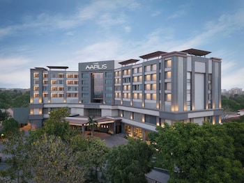 Premium bedding, memory foam beds, minibar, in-room safe