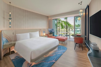 1 bedroom, Egyptian cotton sheets, premium bedding, minibar