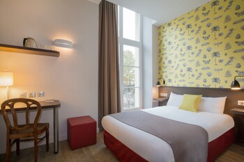 Petit déjeuner buffet (14 EUR par personne)