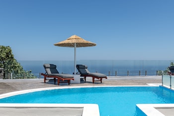 Junior Suite, Private Pool, Pool View | In-room safe, individually decorated, individually furnished, desk