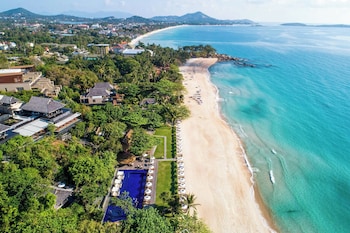 فيلا - سرير ملكي - على الشاطئ (Tropical Villa) | أغطية فراش متميزة وميني بار وخزنة داخل الغرفة ومكتب