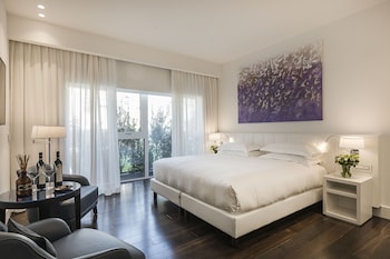 Gran Prestige Terrace Suite | 1 dormitorio, ropa de cama de alta calidad, edredones de plumas