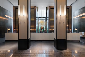 Couples treatment rooms, sauna, hot tub, steam room, body treatments