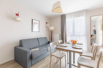 Frokostbuffé hver dag (EUR 13.9 per person)