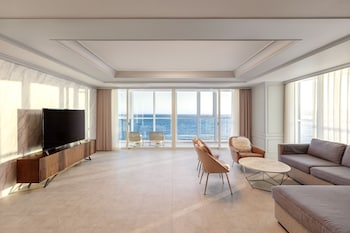 Beach/ocean view