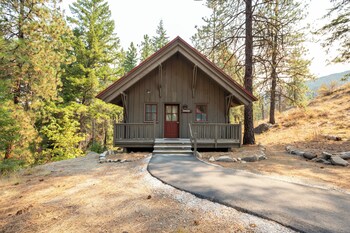 Suite, varias camas | Terraza o patio