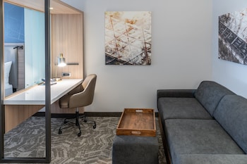 1 bedroom, premium bedding, pillowtop beds, in-room safe