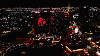 Salas de tratamiento para parejas, un sauna, baño turco