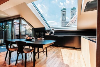 The Penthouse Loft - Suite including breakfast and complimentary minibar | Premium bedding, in-room safe, blackout drapes, soundproofing