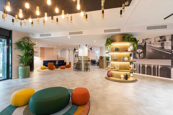 Dagelijks ontbijtbuffet (EUR 15 per persoon)