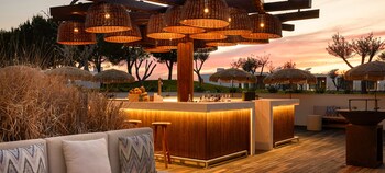 ヴィラ 2 ベッドルーム プライベートプール | セーフティボックス (室内)、遮光カーテン、可動式ベッド、WiFi (無料)