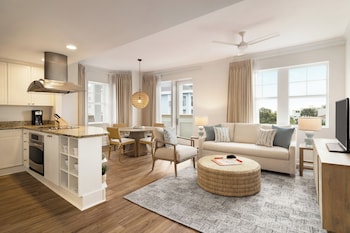 Wasserkocher mit Kaffee-/Teezubehör