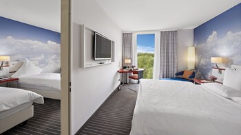 Hypo-allergenic bedding, soundproofing, iron/ironing board, free WiFi