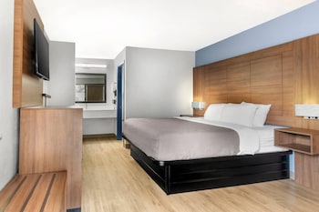 Free daily full breakfast