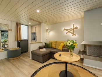 Indoor pool, outdoor pool, lifeguards on site
