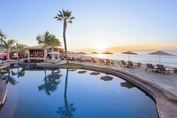 5 outdoor pools, open 7:00 AM to 8:00 PM, pool cabanas (surcharge)