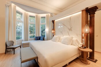 Habitación Deluxe, hidromasaje | 1 habitación, sábanas de algodón egipcio y ropa de cama de alta calidad