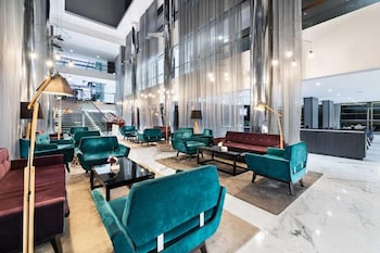 Bar-salon dans le hall