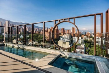 Piscine extérieure, cabanas gratuites