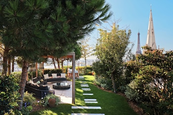 Suite, 1 King Bed, Tower | Terrace/patio
