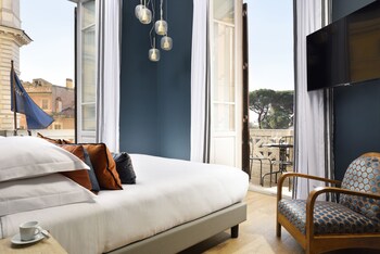 1 chambre, couette en duvet, lit avec matelas Ă plateau-coussin, minibar
