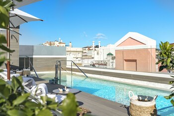Piscine extérieure (ouverte en saison)