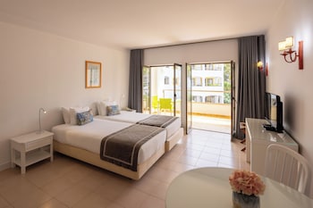 Sesongbasert utendørsbasseng