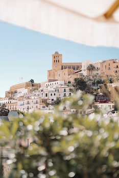 Piscine extérieure en saison